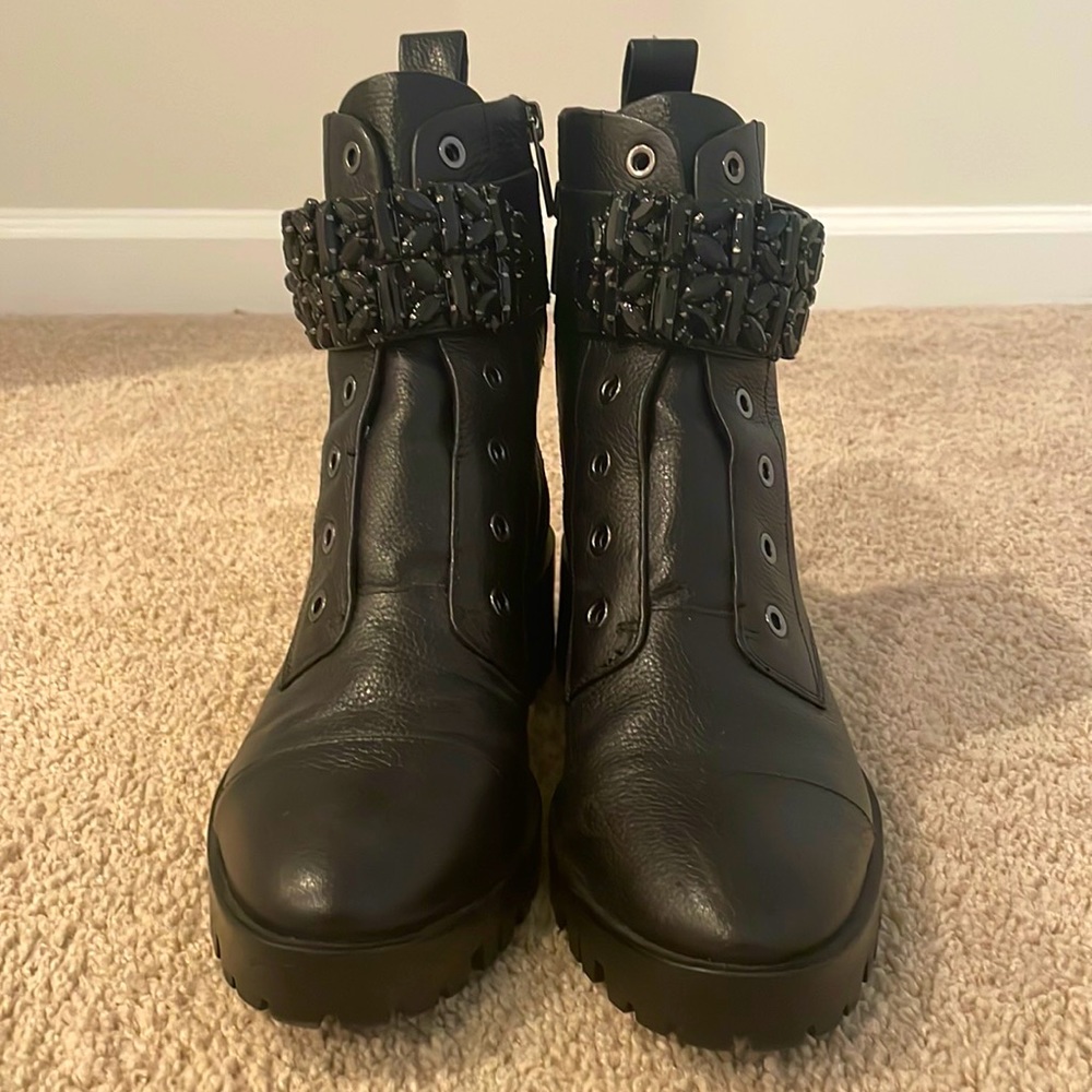 Karl Lagerfeld sz 8 black boots with crystal embellishment